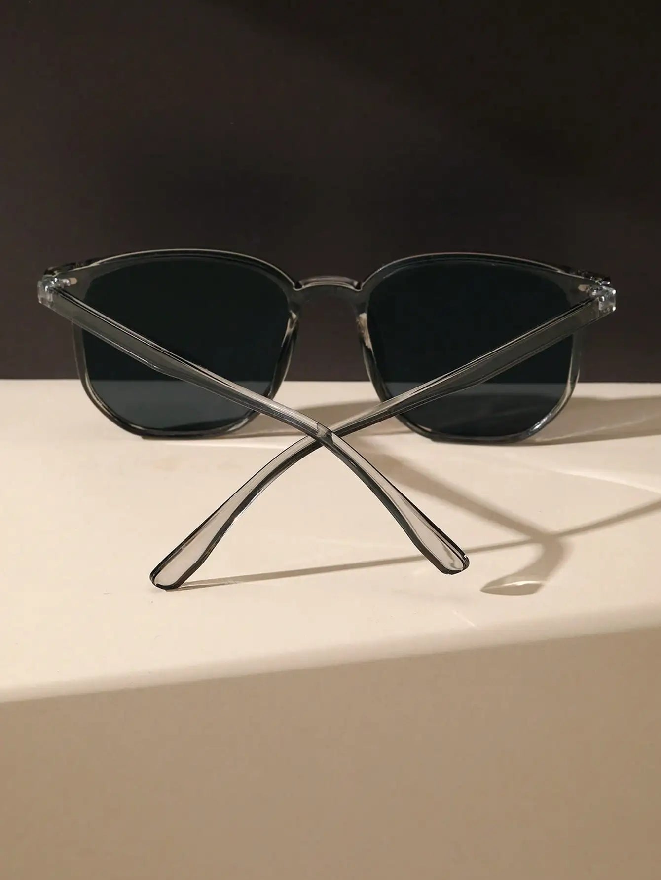 Unisex Square Fashion Sunglasses – Stylish Everyday Shades for Travel & Outdoor Wear - Image 4